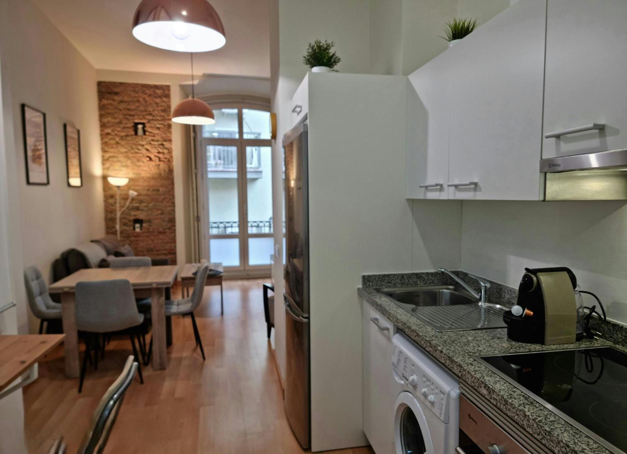 Rosa 2 Bedrooms In City Center Málaga Eksteriør bilde